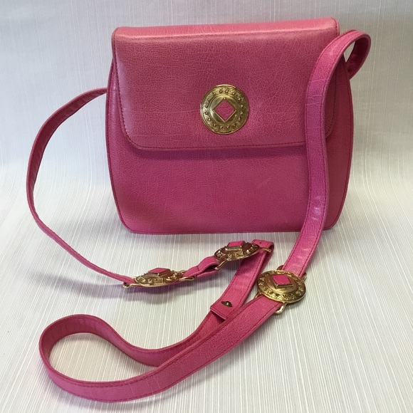 Ellen Tracy Handbags - Ellen Tracy NWT Cross Body Bag